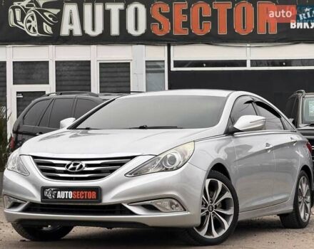 Серый Хендай Соната, объемом двигателя 2 л и пробегом 207 тыс. км за 8500 $, фото 1 на Automoto.ua