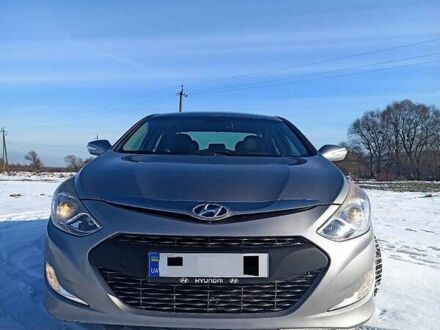 Хендай Соната 2013 в Ивано-Франковске на Automoto.ua Серый Хендай Соната, объемом двигателя 2.4 л и пробегом 150 тыс. км за 11500 $, фото 1 на Automoto.ua