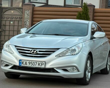 Серый Хендай Соната, объемом двигателя 2 л и пробегом 216 тыс. км за 8200 $, фото 1 на Automoto.ua
