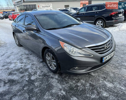 Сірий Хендай Соната, об'ємом двигуна 2.36 л та пробігом 213 тис. км за 9500 $, фото 1 на Automoto.ua