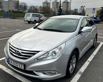 Серый Хендай Соната, объемом двигателя 2 л и пробегом 170 тыс. км за 8000 $, фото 1 на Automoto.ua
