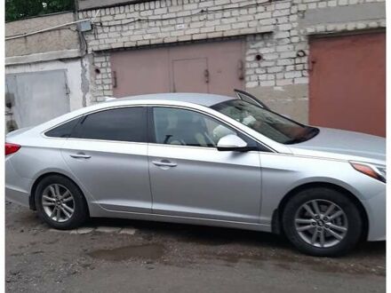 Сірий Хендай Соната, об'ємом двигуна 1.59 л та пробігом 167 тис. км за 10500 $, фото 1 на Automoto.ua
