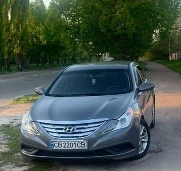 Сірий Хендай Соната, об'ємом двигуна 2.36 л та пробігом 180 тис. км за 8350 $, фото 1 на Automoto.ua