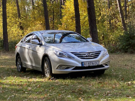 Хендай Соната 2014 у Фастове на Automoto.ua Сірий Хендай Соната, об'ємом двигуна 2 л та пробігом 303 тис. км за 10000 $, фото 1 на Automoto.ua
