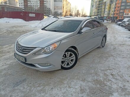 Серый Хендай Соната, объемом двигателя 2 л и пробегом 288 тыс. км за 6999 $, фото 1 на Automoto.ua