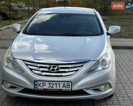 Хендай Соната 2014 у Запоріжжя на Automoto.ua Сірий Хендай Соната, об'ємом двигуна 2 л та пробігом 222 тис. км за 6999 $, фото 1 на Automoto.ua
