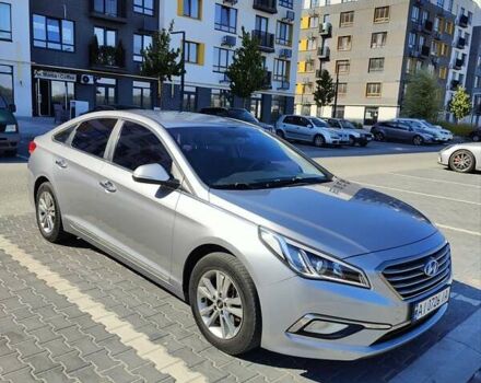 Сірий Хендай Соната, об'ємом двигуна 2 л та пробігом 230 тис. км за 9999 $, фото 1 на Automoto.ua