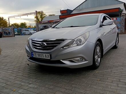 Серый Хендай Соната, объемом двигателя 2 л и пробегом 254 тыс. км за 8200 $, фото 1 на Automoto.ua