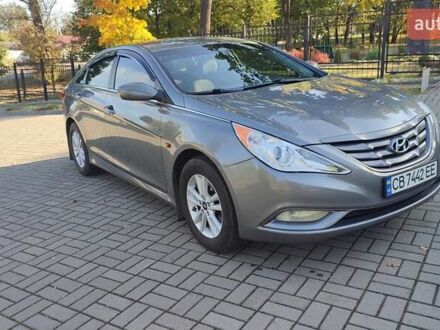 Серый Хендай Соната, объемом двигателя 2.36 л и пробегом 107 тыс. км за 8500 $, фото 1 на Automoto.ua