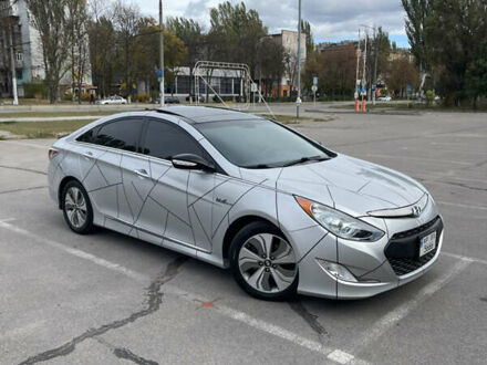 Сірий Хендай Соната, об'ємом двигуна 2.4 л та пробігом 187 тис. км за 11000 $, фото 1 на Automoto.ua