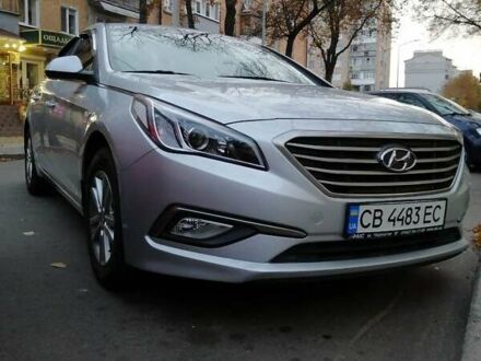 Хендай Соната 2015 в Чернигове на Automoto.ua Серый Хендай Соната, объемом двигателя 2 л и пробегом 253 тыс. км за 10000 $, фото 1 на Automoto.ua