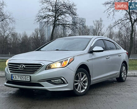 Серый Хендай Соната, объемом двигателя 2 л и пробегом 266 тыс. км за 8150 $, фото 1 на Automoto.ua