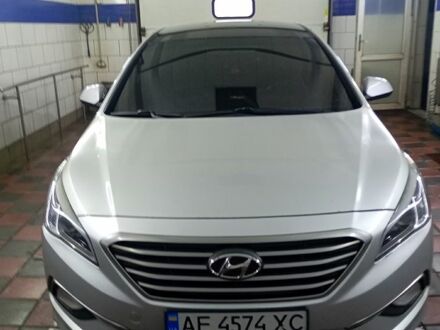 Сірий Хендай Соната, об'ємом двигуна 2 л та пробігом 345 тис. км за 10000 $, фото 1 на Automoto.ua