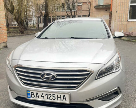 Серый Хендай Соната, объемом двигателя 2.36 л и пробегом 163 тыс. км за 9500 $, фото 1 на Automoto.ua