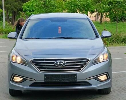 Сірий Хендай Соната, об'ємом двигуна 2 л та пробігом 188 тис. км за 12200 $, фото 1 на Automoto.ua