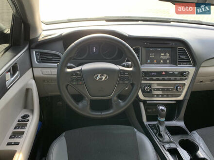 Хендай Соната 2015 в Львове на Automoto.ua Серый Хендай Соната, объемом двигателя 2.36 л и пробегом 40 тыс. км за 11800 $, фото 1 на Automoto.ua