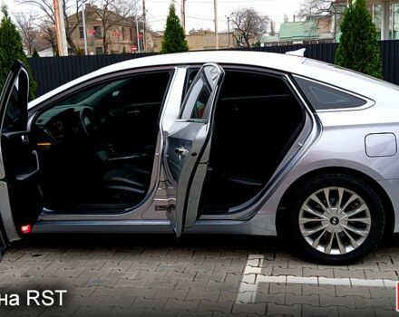 Серый Хендай Соната, объемом двигателя 2 л и пробегом 61 тыс. км за 14999 $, фото 1 на Automoto.ua