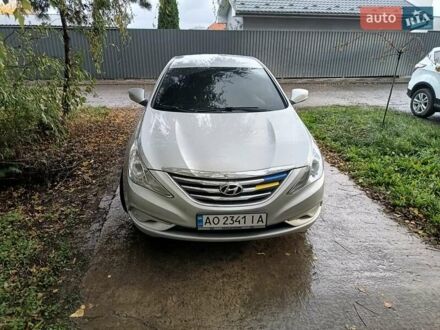 Хендай Соната 2015 в Ужгороде на Automoto.ua Серый Хендай Соната, объемом двигателя 2 л и пробегом 100 тыс. км за 8500 $, фото 1 на Automoto.ua