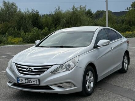 Серый Хендай Соната, объемом двигателя 2 л и пробегом 400 тыс. км за 5000 $, фото 1 на Automoto.ua