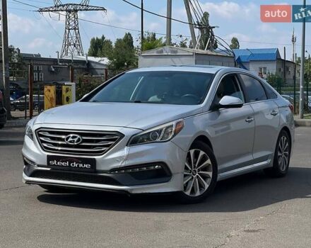 Сірий Хендай Соната, об'ємом двигуна 2.36 л та пробігом 92 тис. км за 11999 $, фото 1 на Automoto.ua
