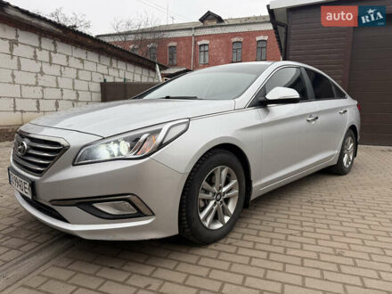 Сірий Хендай Соната, об'ємом двигуна 2 л та пробігом 180 тис. км за 10000 $, фото 1 на Automoto.ua