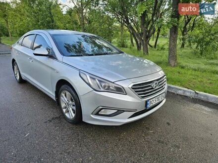Хендай Соната 2015 в Одессе на Automoto.ua Серый Хендай Соната, объемом двигателя 2 л и пробегом 380 тыс. км за 8200 $, фото 1 на Automoto.ua