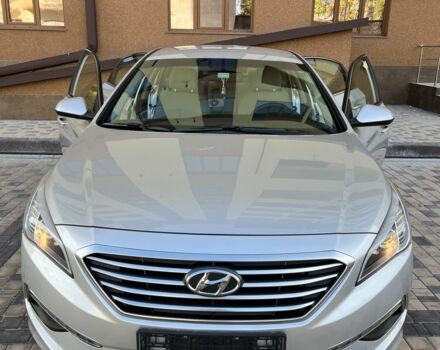 Сірий Хендай Соната, об'ємом двигуна 2.4 л та пробігом 130 тис. км за 10200 $, фото 1 на Automoto.ua