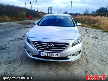 Хендай Соната 2016 у Новомосковске на Automoto.ua Сірий Хендай Соната, об'ємом двигуна 2 л та пробігом 113 тис. км за 12000 $, фото 1 на Automoto.ua