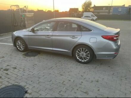 Серый Хендай Соната, объемом двигателя 2 л и пробегом 216 тыс. км за 11899 $, фото 1 на Automoto.ua