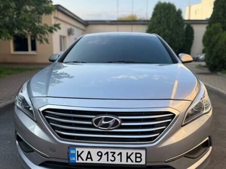 Сірий Хендай Соната, об'ємом двигуна 2.36 л та пробігом 196 тис. км за 9900 $, фото 1 на Automoto.ua