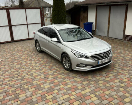 Сірий Хендай Соната, об'ємом двигуна 2 л та пробігом 380 тис. км за 9950 $, фото 1 на Automoto.ua