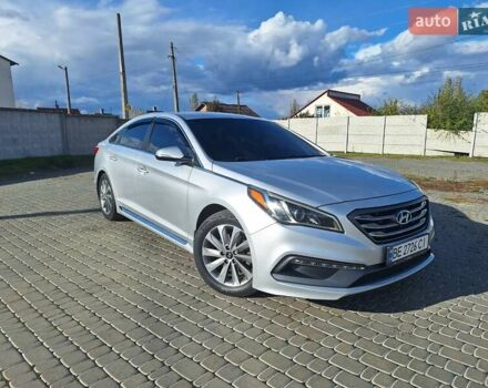 Серый Хендай Соната, объемом двигателя 2.36 л и пробегом 204 тыс. км за 10600 $, фото 1 на Automoto.ua