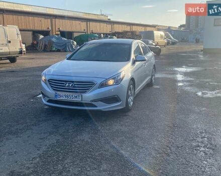 Сірий Хендай Соната, об'ємом двигуна 2.36 л та пробігом 184 тис. км за 10400 $, фото 1 на Automoto.ua