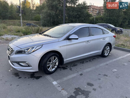 Хендай Соната 2016 в Киеве на Automoto.ua Серый Хендай Соната, объемом двигателя 2 л и пробегом 259 тыс. км за 9000 $, фото 1 на Automoto.ua