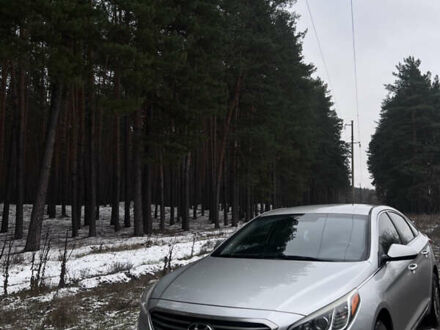 Сірий Хендай Соната, об'ємом двигуна 2.36 л та пробігом 244 тис. км за 9300 $, фото 1 на Automoto.ua