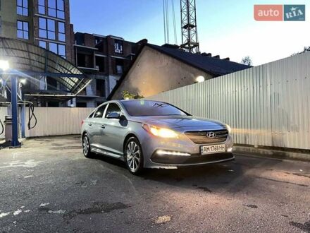 Сірий Хендай Соната, об'ємом двигуна 2.36 л та пробігом 71 тис. км за 12500 $, фото 1 на Automoto.ua