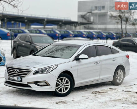 Серый Хендай Соната, объемом двигателя 2 л и пробегом 305 тыс. км за 9500 $, фото 1 на Automoto.ua