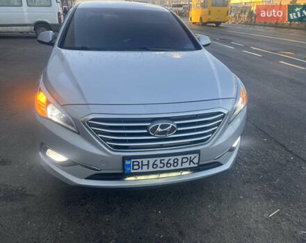 Сірий Хендай Соната, об'ємом двигуна 2 л та пробігом 363 тис. км за 9700 $, фото 1 на Automoto.ua