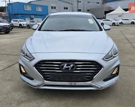 Сірий Хендай Соната, об'ємом двигуна 2 л та пробігом 384 тис. км за 10990 $, фото 1 на Automoto.ua