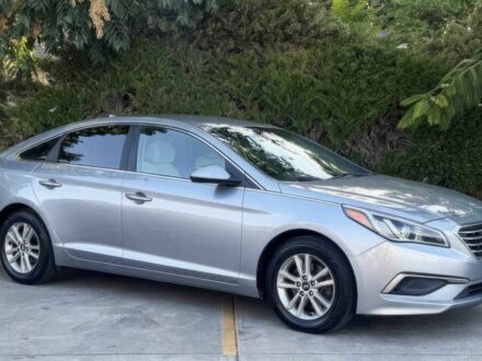 Серый Хендай Соната, объемом двигателя 2.4 л и пробегом 52 тыс. км за 1550 $, фото 1 на Automoto.ua