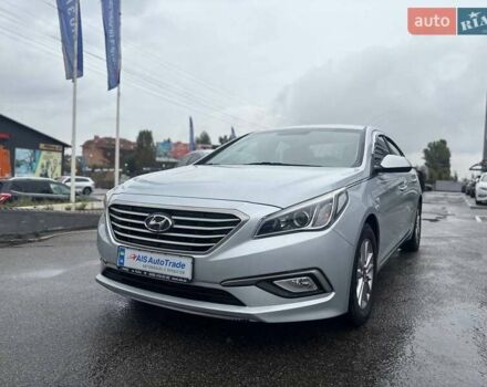 Сірий Хендай Соната, об'ємом двигуна 2 л та пробігом 397 тис. км за 9990 $, фото 1 на Automoto.ua