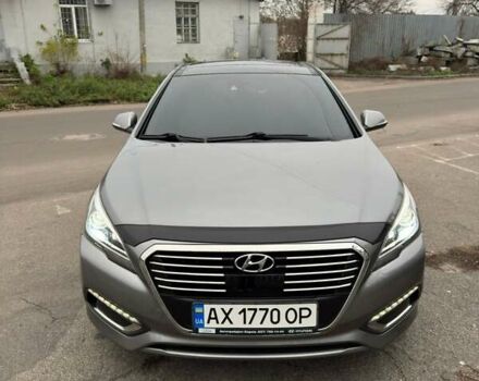 Сірий Хендай Соната, об'ємом двигуна 2 л та пробігом 135 тис. км за 14950 $, фото 1 на Automoto.ua
