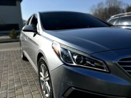 Хендай Соната 2017 в Решетиловке на Automoto.ua Серый Хендай Соната, объемом двигателя 2.36 л и пробегом 207 тыс. км за 11000 $, фото 1 на Automoto.ua
