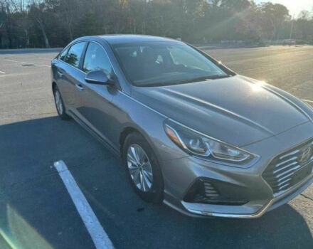 Серый Хендай Соната, объемом двигателя 2 л и пробегом 54 тыс. км за 2400 $, фото 1 на Automoto.ua