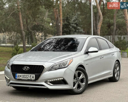 Серый Хендай Соната, объемом двигателя 2 л и пробегом 151 тыс. км за 13800 $, фото 1 на Automoto.ua