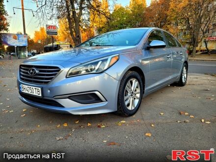 Сірий Хендай Соната, об'ємом двигуна 2.4 л та пробігом 185 тис. км за 8200 $, фото 1 на Automoto.ua