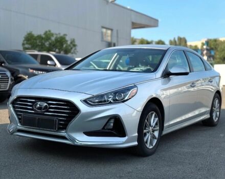 Сірий Хендай Соната, об'ємом двигуна 2.4 л та пробігом 85 тис. км за 13800 $, фото 1 на Automoto.ua