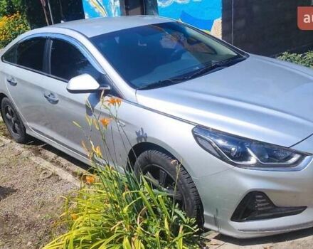 Сірий Хендай Соната, об'ємом двигуна 0 л та пробігом 233 тис. км за 12750 $, фото 1 на Automoto.ua