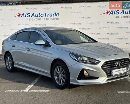 Сірий Хендай Соната, об'ємом двигуна 2 л та пробігом 390 тис. км за 11490 $, фото 1 на Automoto.ua