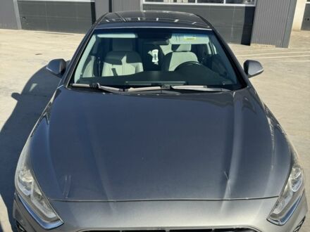 Хендай Соната 2018 в Львове на Automoto.ua Серый Хендай Соната, объемом двигателя 2 л и пробегом 140 тыс. км за 342 $, фото 1 на Automoto.ua